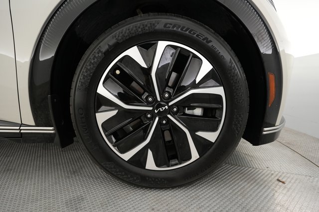2023 Kia EV6 — photo 17 of 20