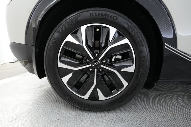 2023 Kia EV6 — photo 7 of 20