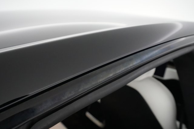 2022 Tesla Model S — photo 23 of 24