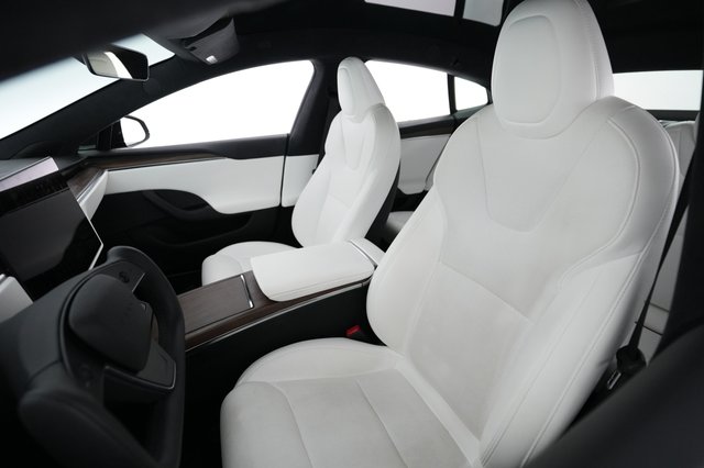 2022 Tesla Model S — photo 3 of 24