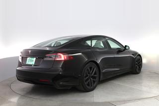 2022 Tesla Model S — photo 2 of 24