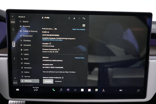 2022 Tesla Model S — photo 5 of 24
