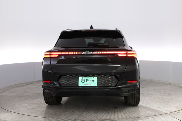 2024 Chevrolet Equinox EV — photo 12 of 23