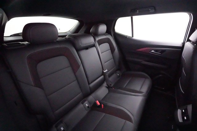 2024 Chevrolet Equinox EV — photo 4 of 23