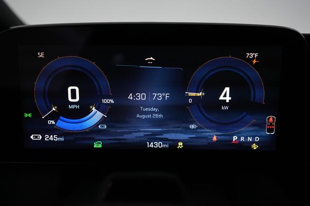 2024 Chevrolet Equinox EV — photo 5 of 23