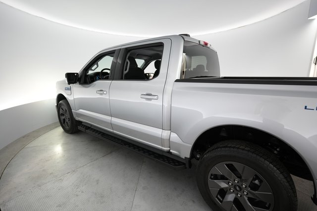 2024 Ford F150 Lightning — photo 9 of 20