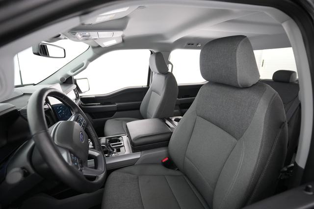 2024 Ford F150 Lightning — photo 3 of 20