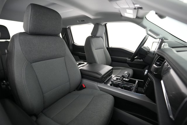 2024 Ford F150 Lightning — photo 19 of 20