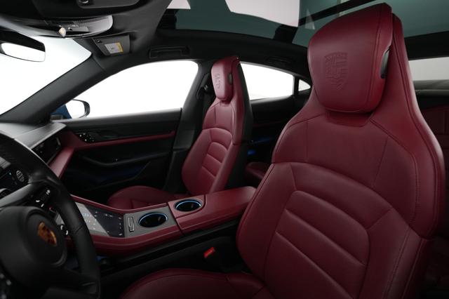 2020 Porsche Taycan — photo 3 of 21