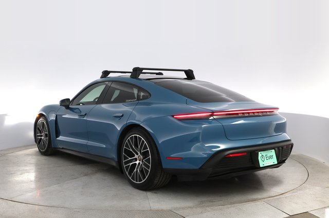 2020 Porsche Taycan — photo 13 of 21
