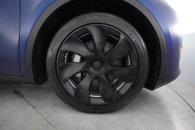 2023 Tesla Model Y — photo 15 of 22