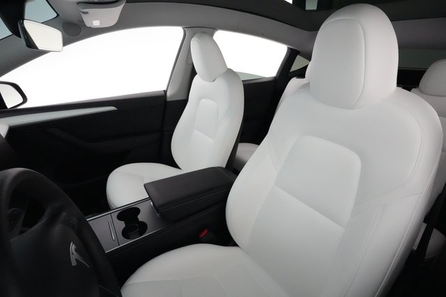 2023 Tesla Model Y — photo 3 of 22