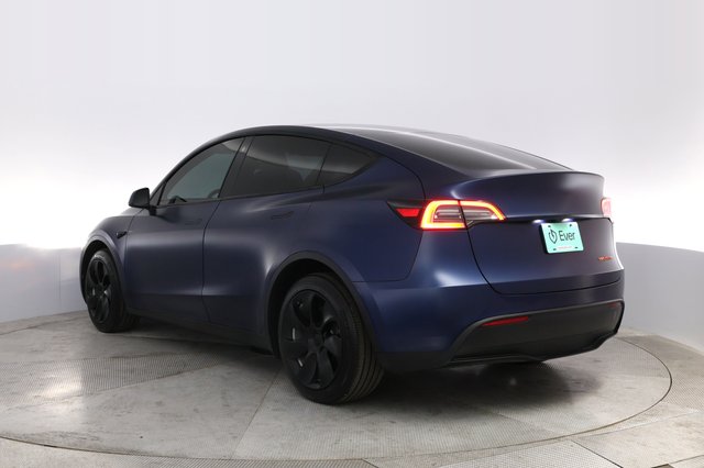 2023 Tesla Model Y — photo 13 of 22