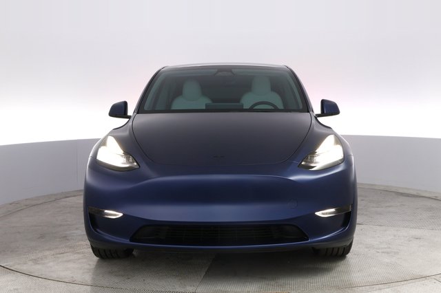 2023 Tesla Model Y — photo 9 of 22