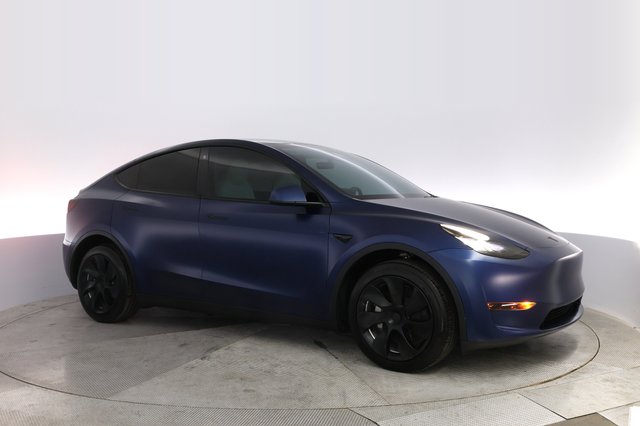 2023 Tesla Model Y — photo 11 of 22
