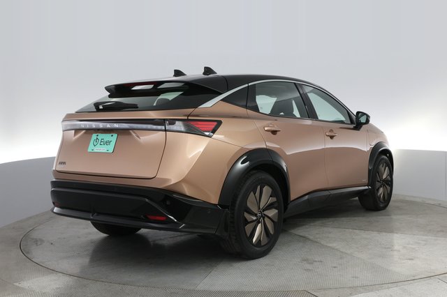 2023 Nissan Ariya — photo 2 of 20