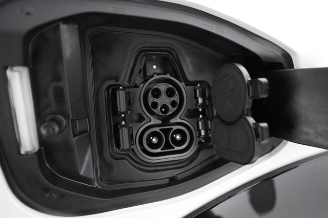 2023 Nissan Ariya — photo 8 of 22
