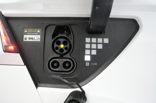 2024 Hyundai IONIQ 5 — photo 8 of 22