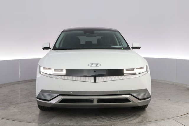 2024 Hyundai IONIQ 5 — photo 9 of 22