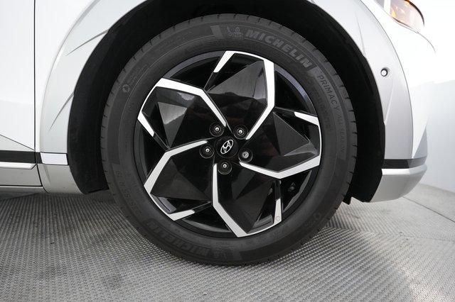 2024 Hyundai IONIQ 5 — photo 16 of 22