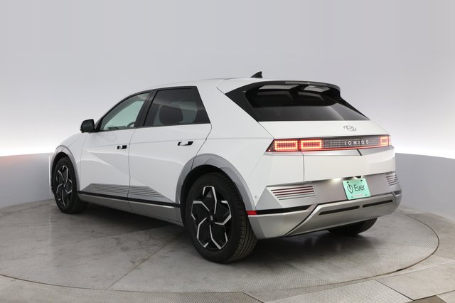 2024 Hyundai IONIQ 5 — photo 13 of 22