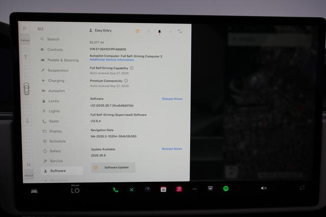 2023 Tesla Model S — photo 5 of 21