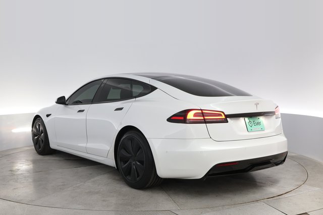 2023 Tesla Model S — photo 13 of 21