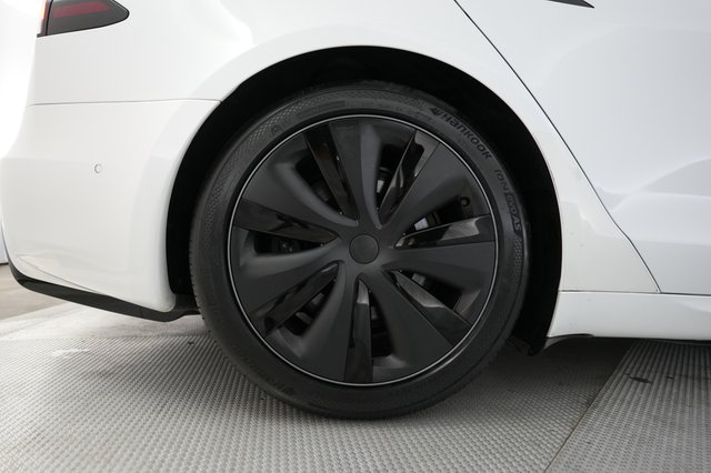 2023 Tesla Model S — photo 17 of 21