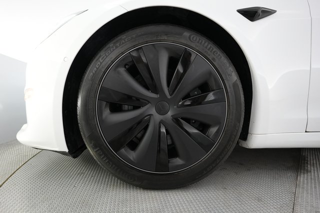 2023 Tesla Model S — photo 15 of 21