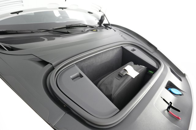 2021 Porsche Taycan — photo 21 of 22