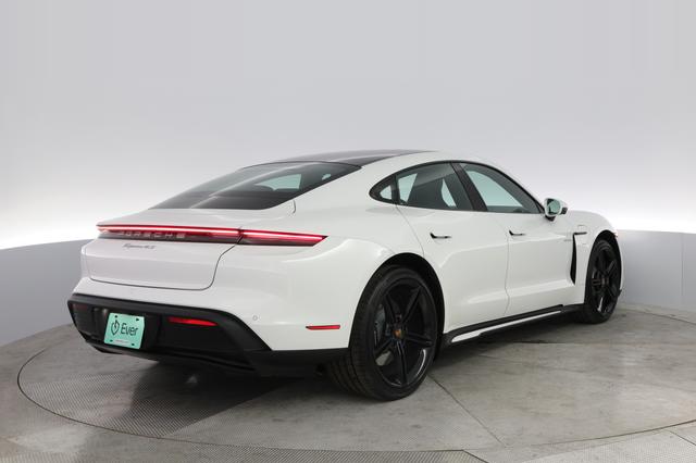2021 Porsche Taycan — photo 2 of 22