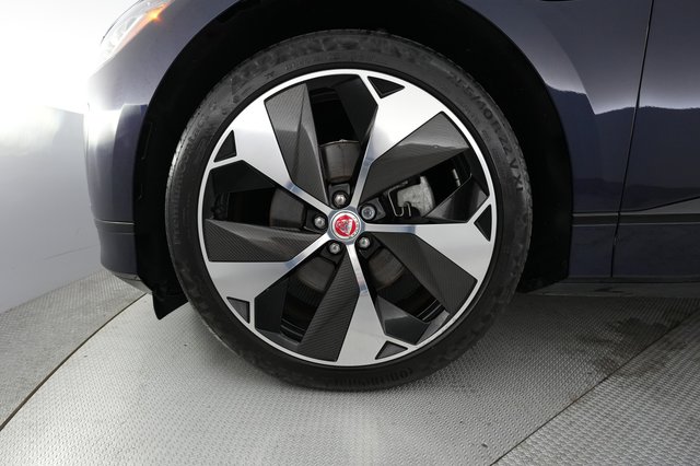 2022 Jaguar I-Pace — photo 14 of 24