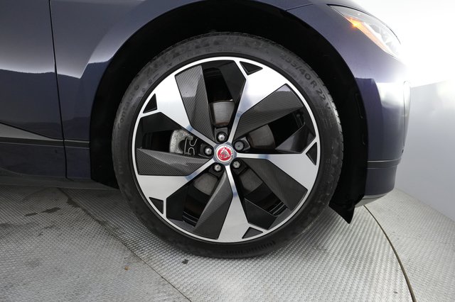 2022 Jaguar I-Pace — photo 16 of 24