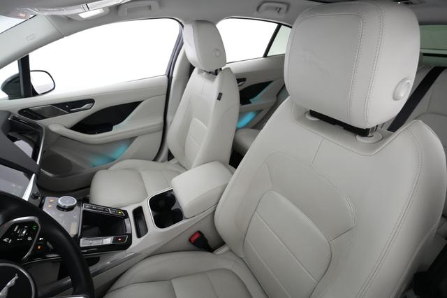 2022 Jaguar I-Pace — photo 3 of 24