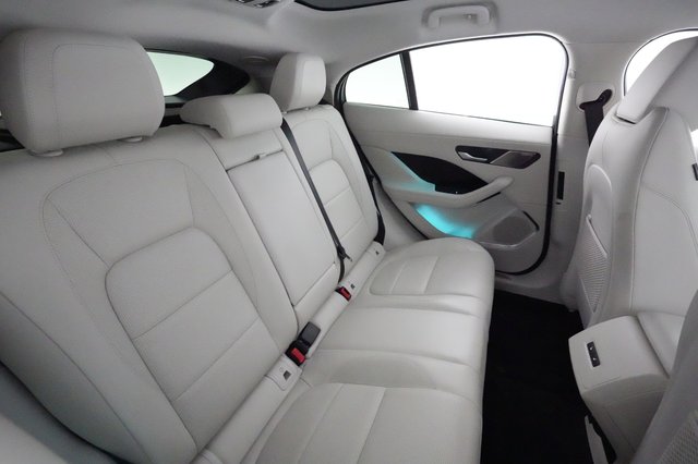 2023 Jaguar I-Pace — photo 4 of 24