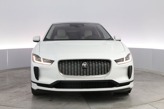 2023 Jaguar I-Pace — photo 9 of 24