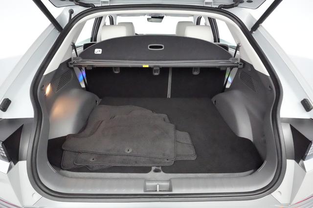 2023 Hyundai IONIQ 5 — photo 6 of 22