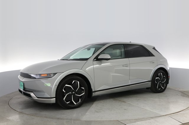 2023 Hyundai IONIQ 5 — photo 14 of 22