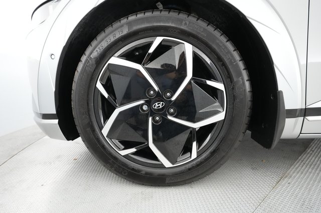 2023 Hyundai IONIQ 5 — photo 16 of 22