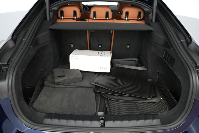 2022 BMW i4 — photo 6 of 21