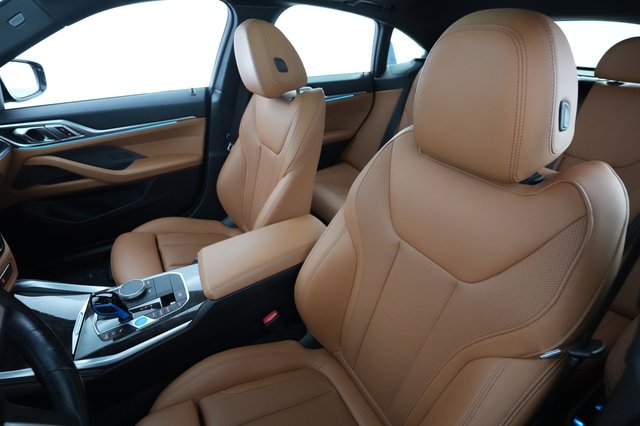 2022 BMW i4 — photo 3 of 21