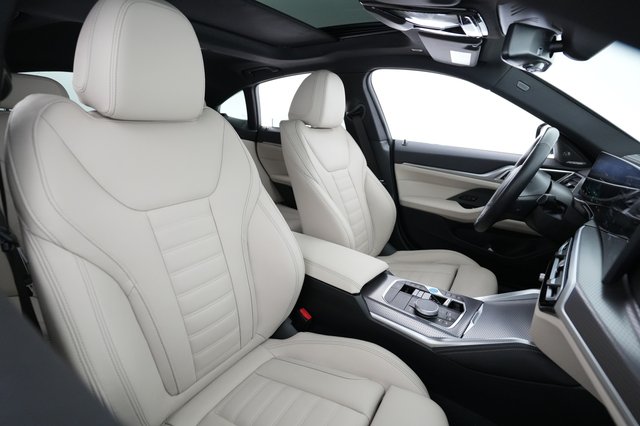 2024 BMW i4 — photo 18 of 20