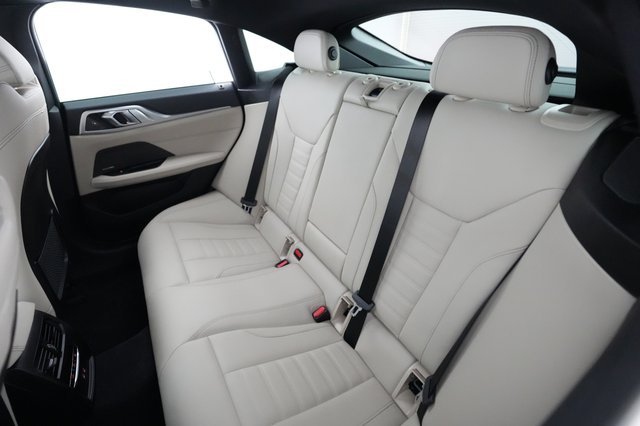 2024 BMW i4 — photo 19 of 20