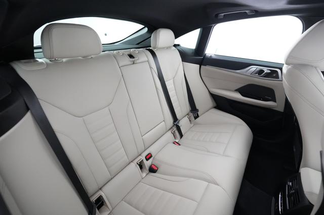 2024 BMW i4 — photo 4 of 20