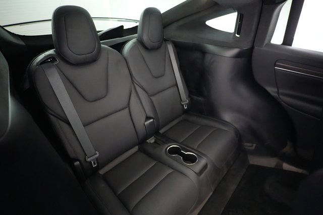 2022 Tesla Model X — photo 20 of 26
