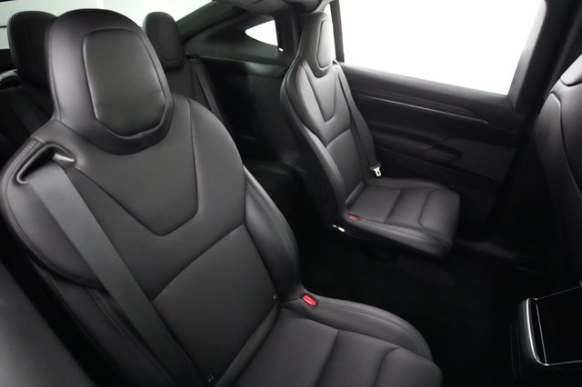 2022 Tesla Model X — photo 4 of 26