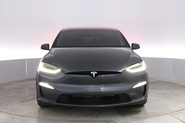 2022 Tesla Model X — photo 9 of 26