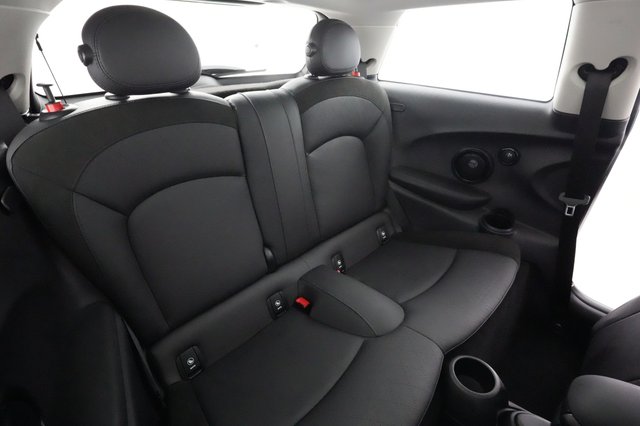 2023 MINI Cooper SE — photo 4 of 20