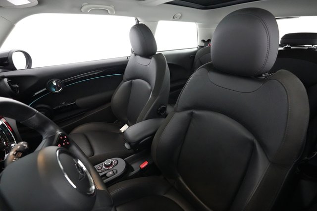 2023 MINI Cooper SE — photo 3 of 20