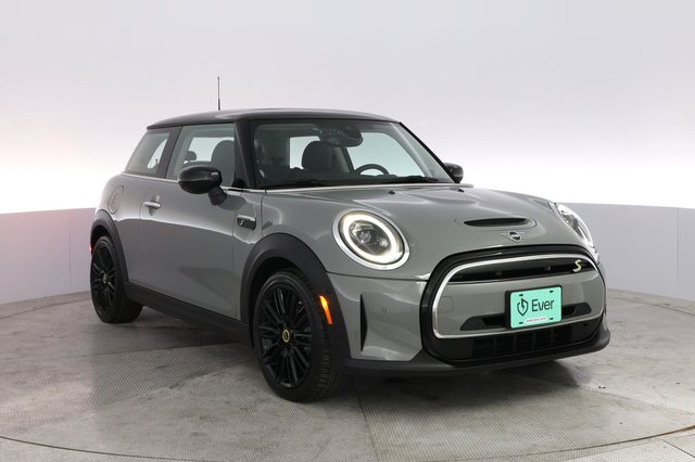 2023 MINI Cooper SE — photo 10 of 20